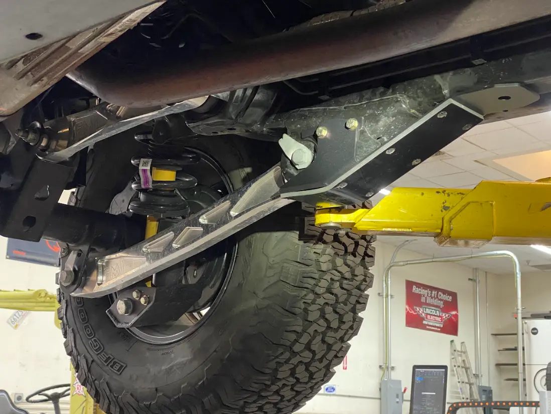 2021 -Up Bronco Rear Lower Arm Frame Guard With Hdpe Slide 1