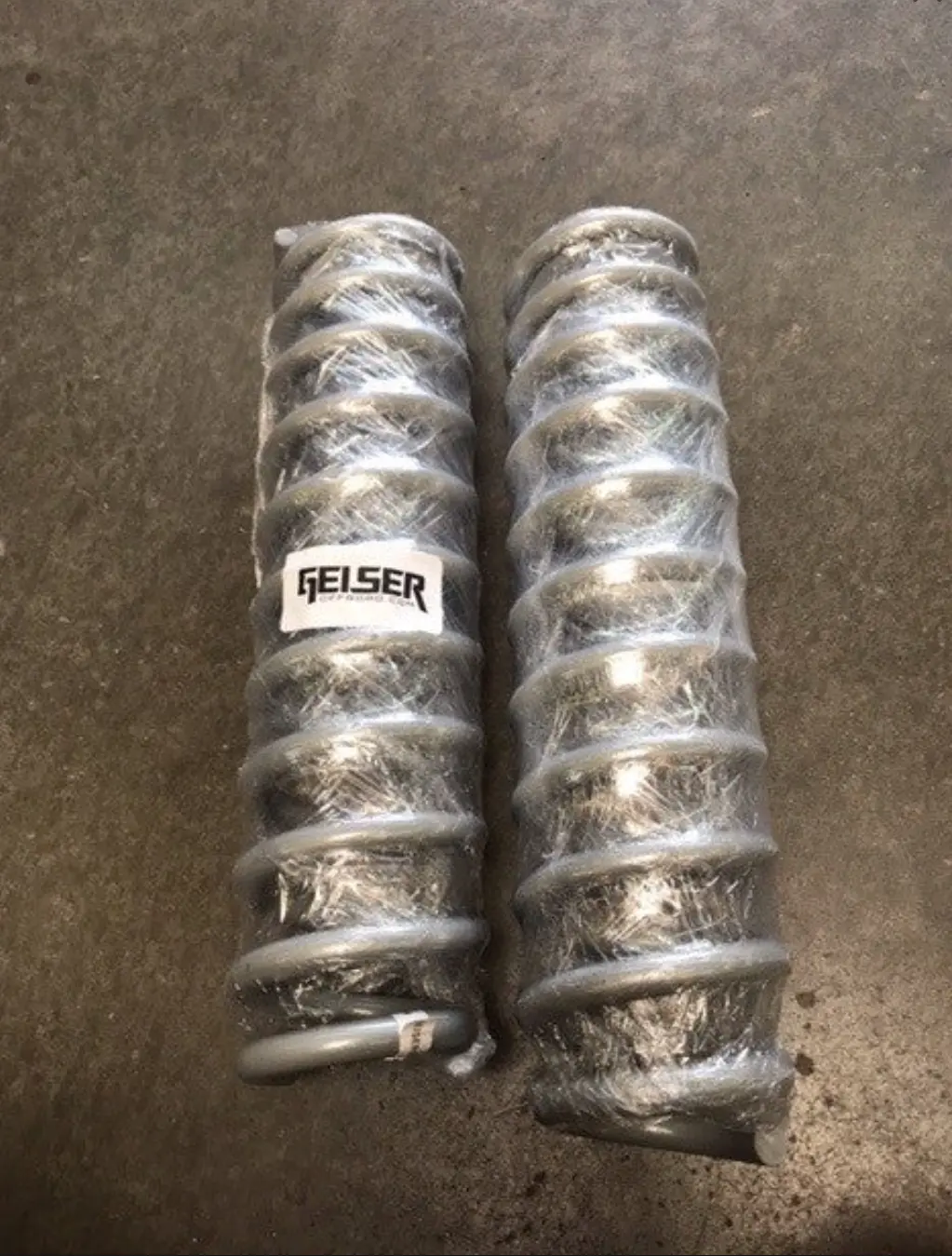 Gen 3 Ford Raptor +2.5" Geiser Spring Fronts 1