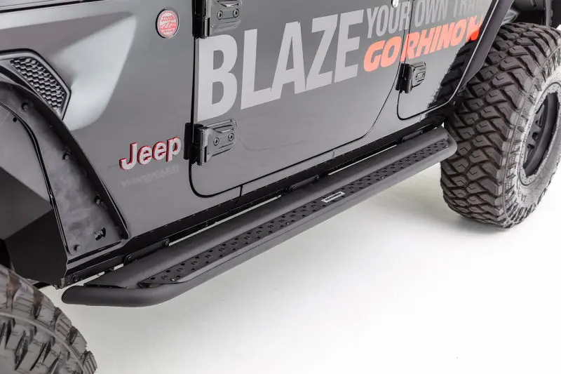 Go Rhino 17-20 Ford F-150 Raptor Dominator Extreme Dss Sidesteps Complete Kit W/Sidestep + Brkts 1