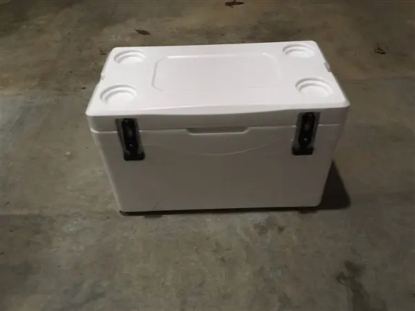 Cooler Deluxe 40 Qt Insulated 1