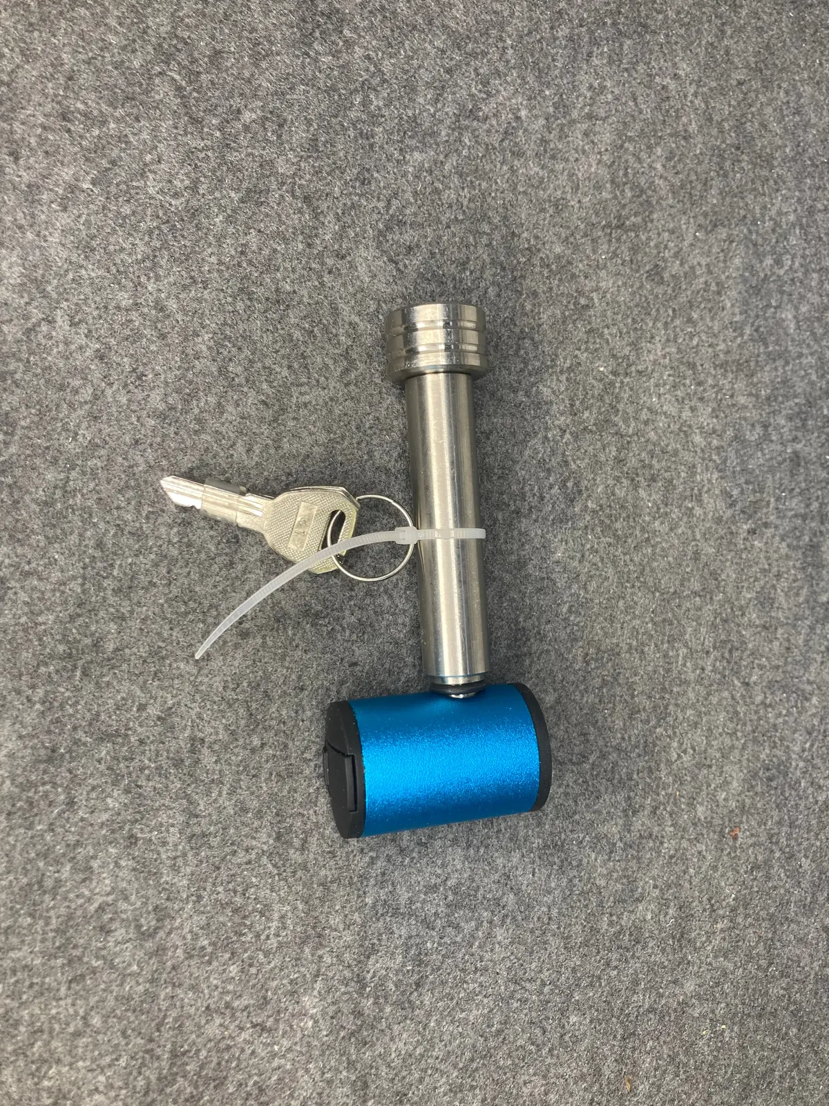 Hitch Head Receiver Lock 1