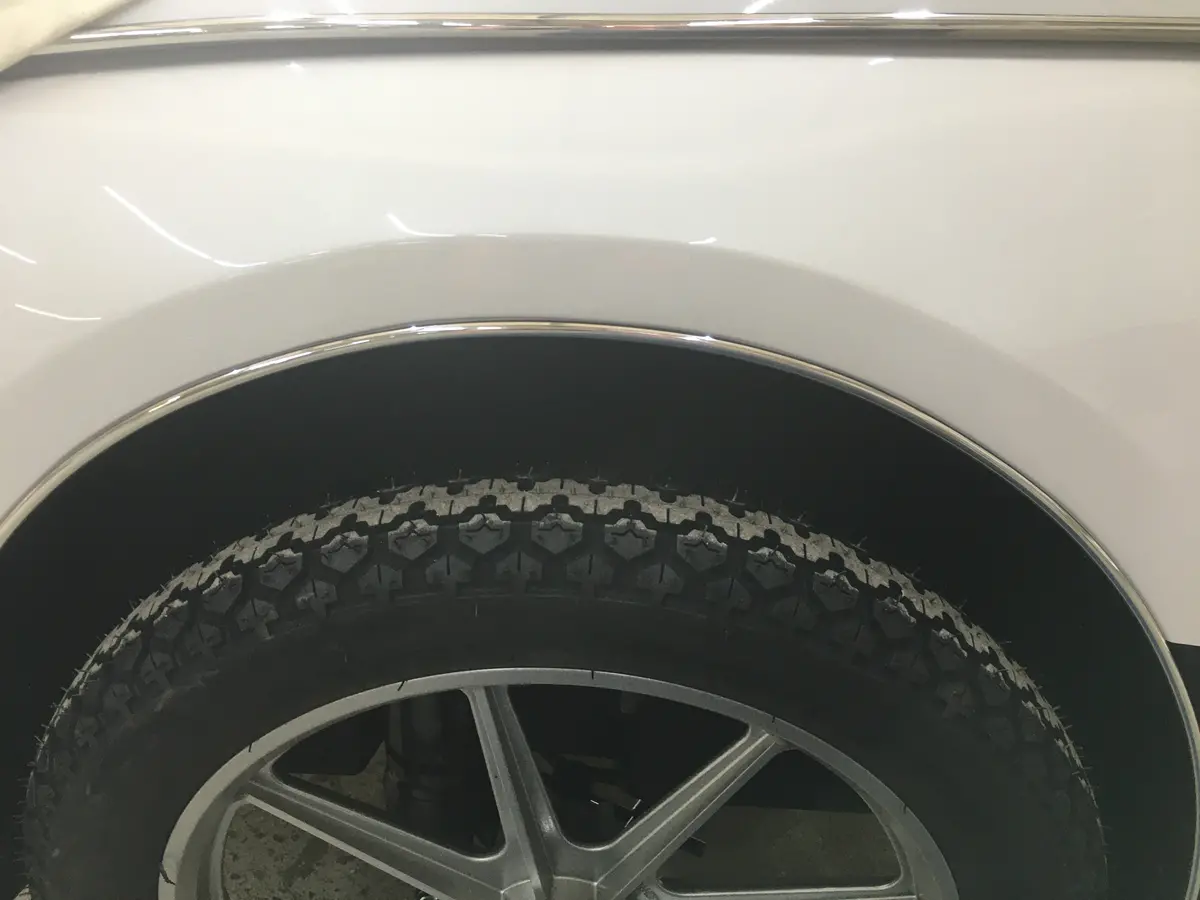 Wheel Well Trim Chrome 1