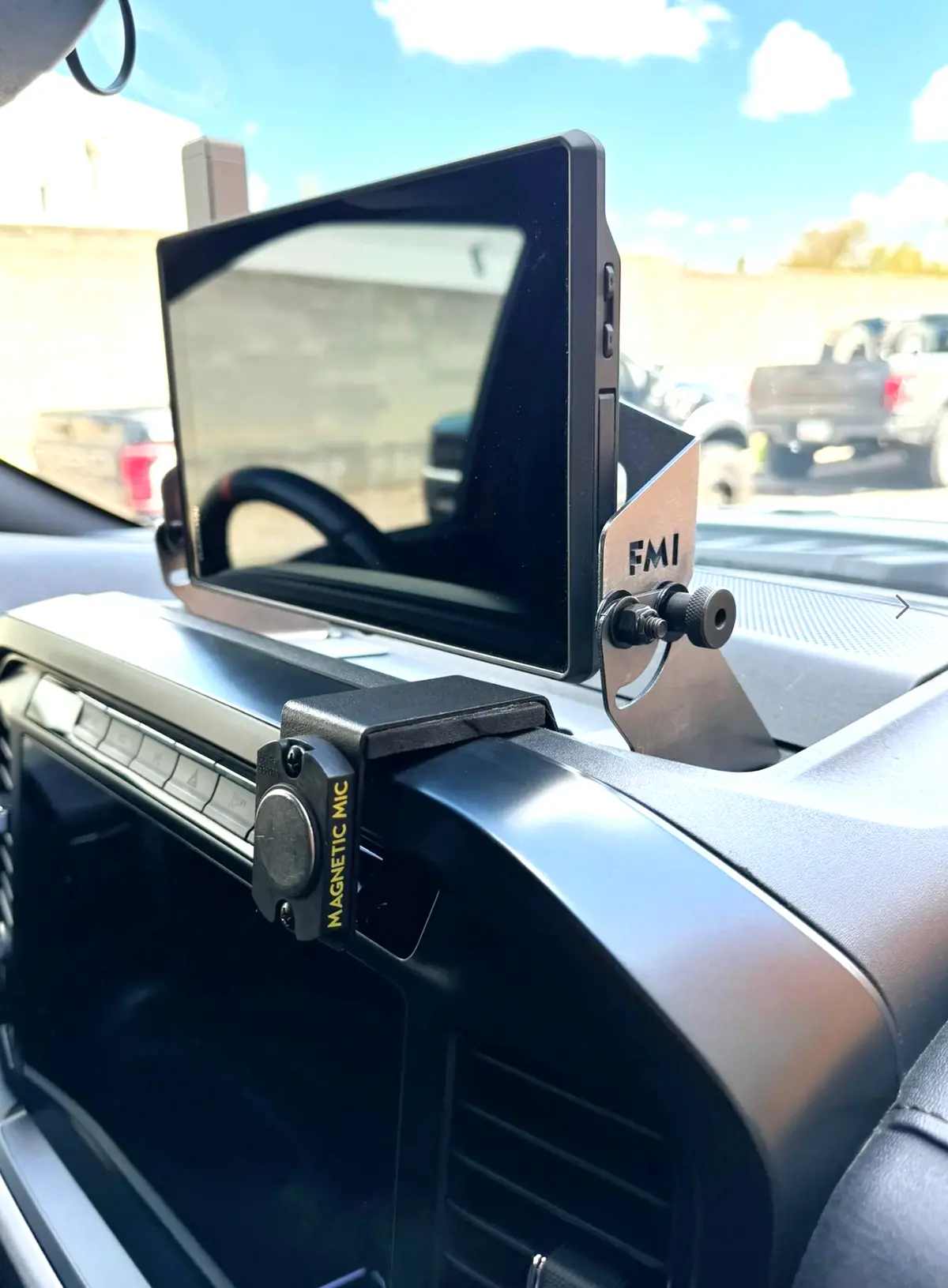 Gen 3 Raptor & 2021+ F150 - Center Dash Fold Down Gps Mount - Garmin Tread Xl 1