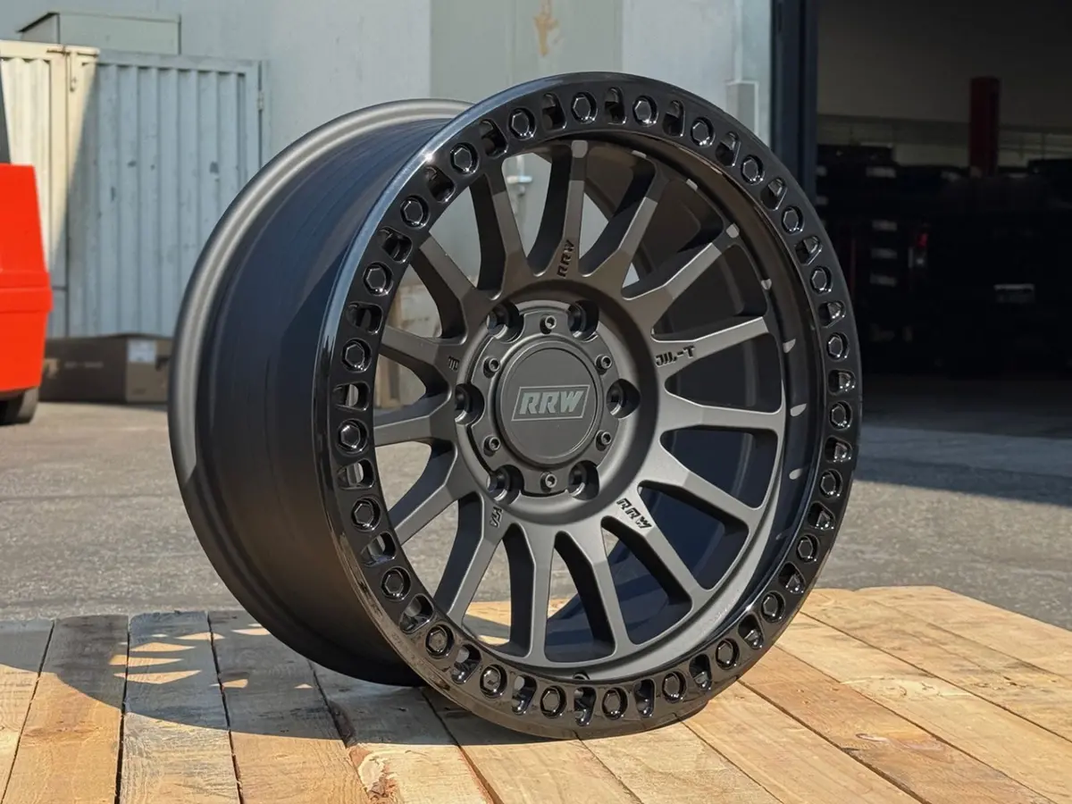Rrw Rr7-V Flow Formed 17X8.5 Matte Black Face Gloss Black Ring (6X5.5 | 6X139.7) 1