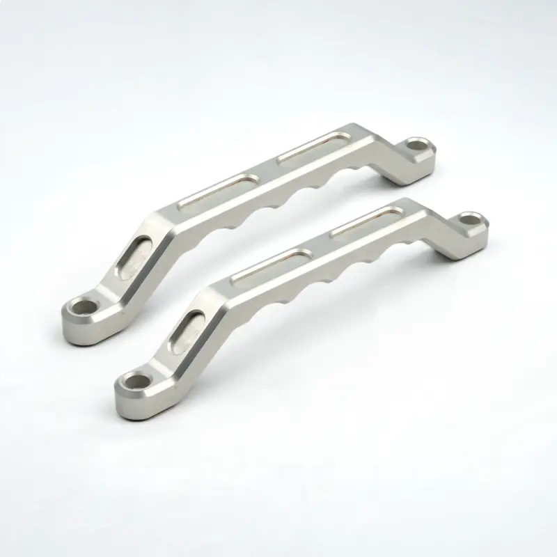 Cali Raised Roof Rack Grab H/Le - Aluminum 1