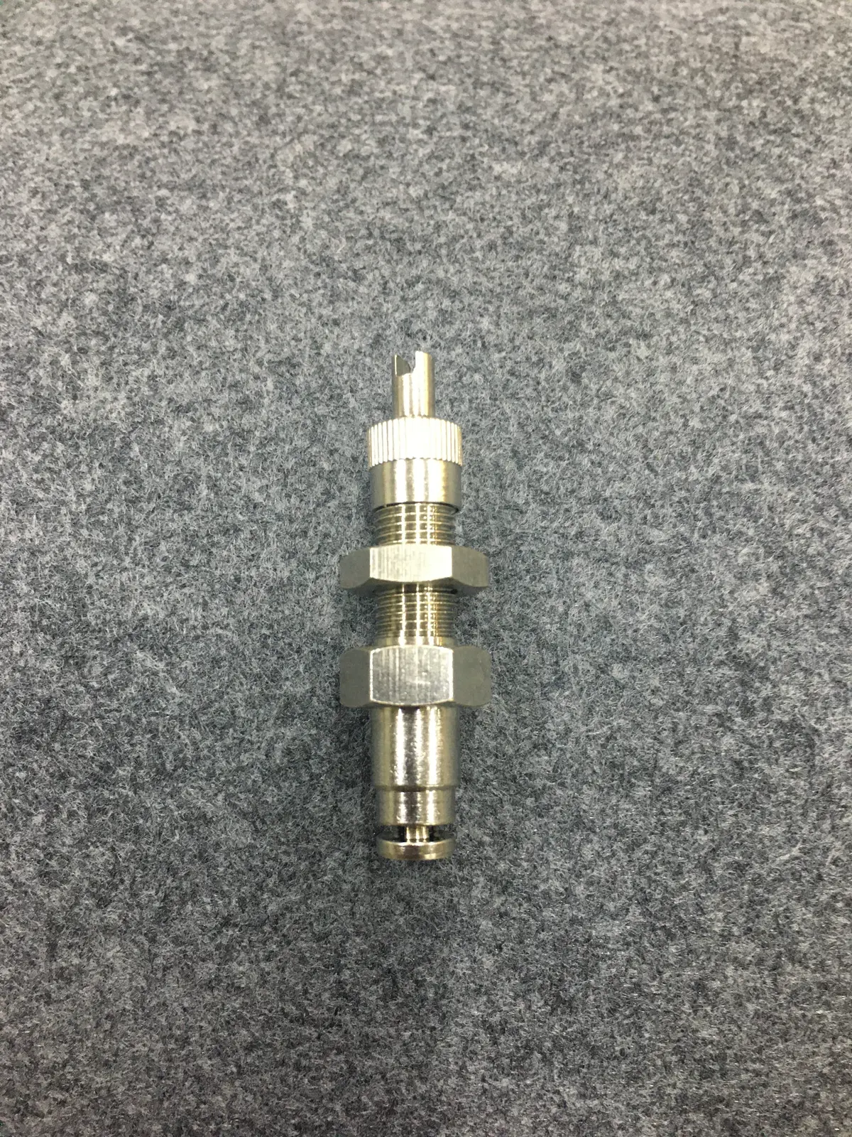 Schrader Valve-Metal 1