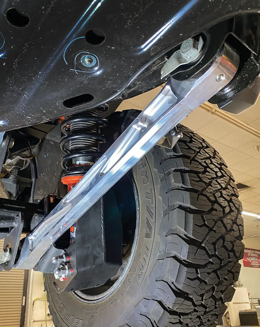 2024 Ranger Raptor - Rear Lower Billet Aluminum Suspension Arms With Ultra-Flex Joints 1
